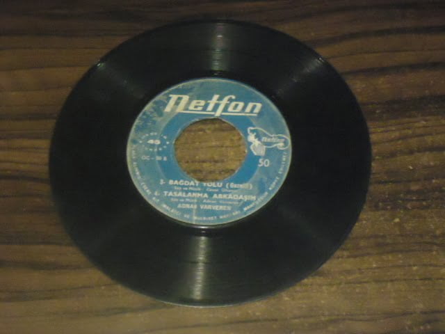 ADNAN VARVEREN - Agora Meyhanesi - Neden Ayrılık Oldu - Bağdat Yolu - Tasalanma Arkadaşım