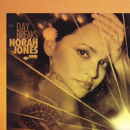 NORAH JONES - Day Breaks